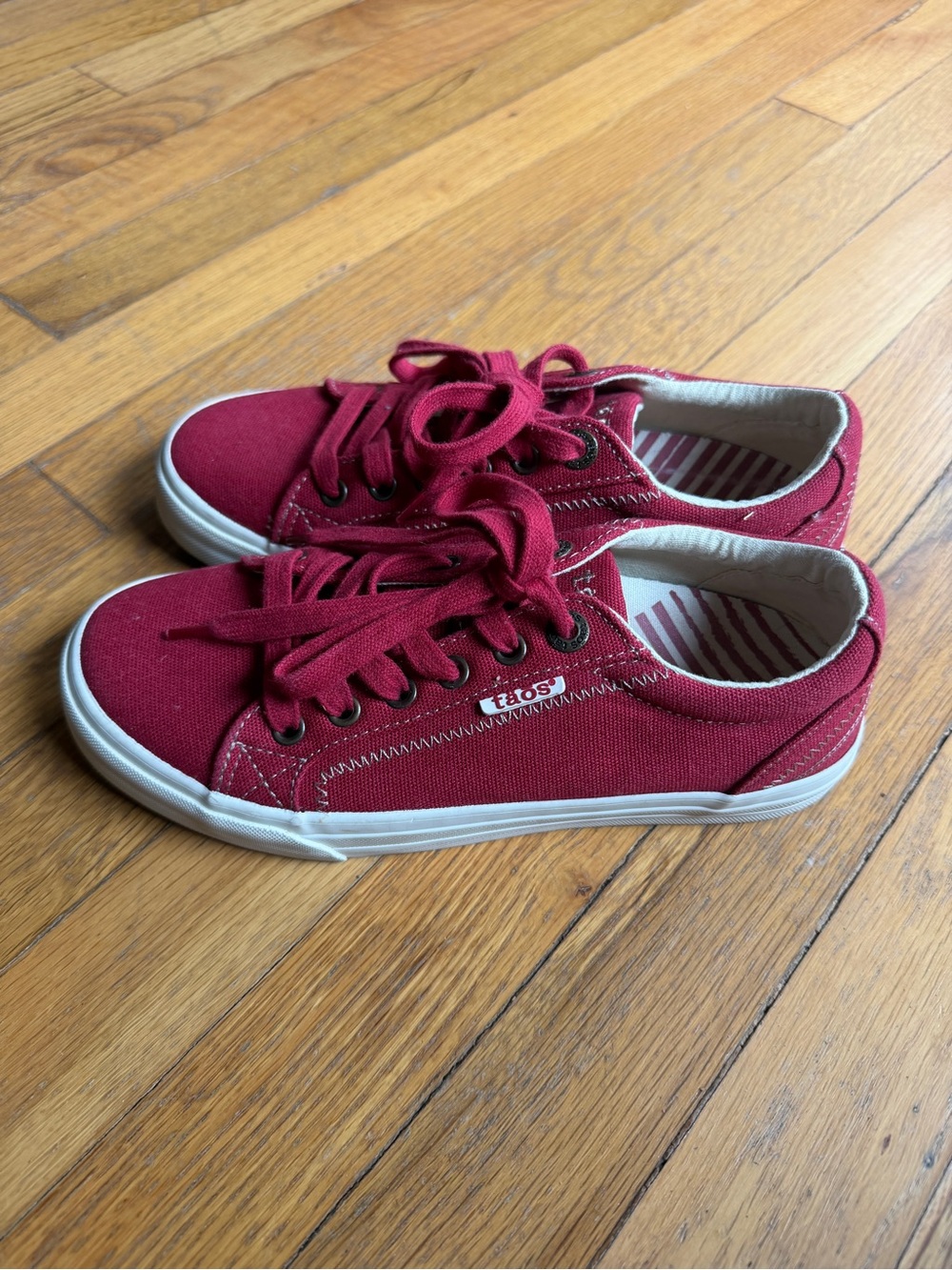 Taos red sneakers - Picture 3 of 7